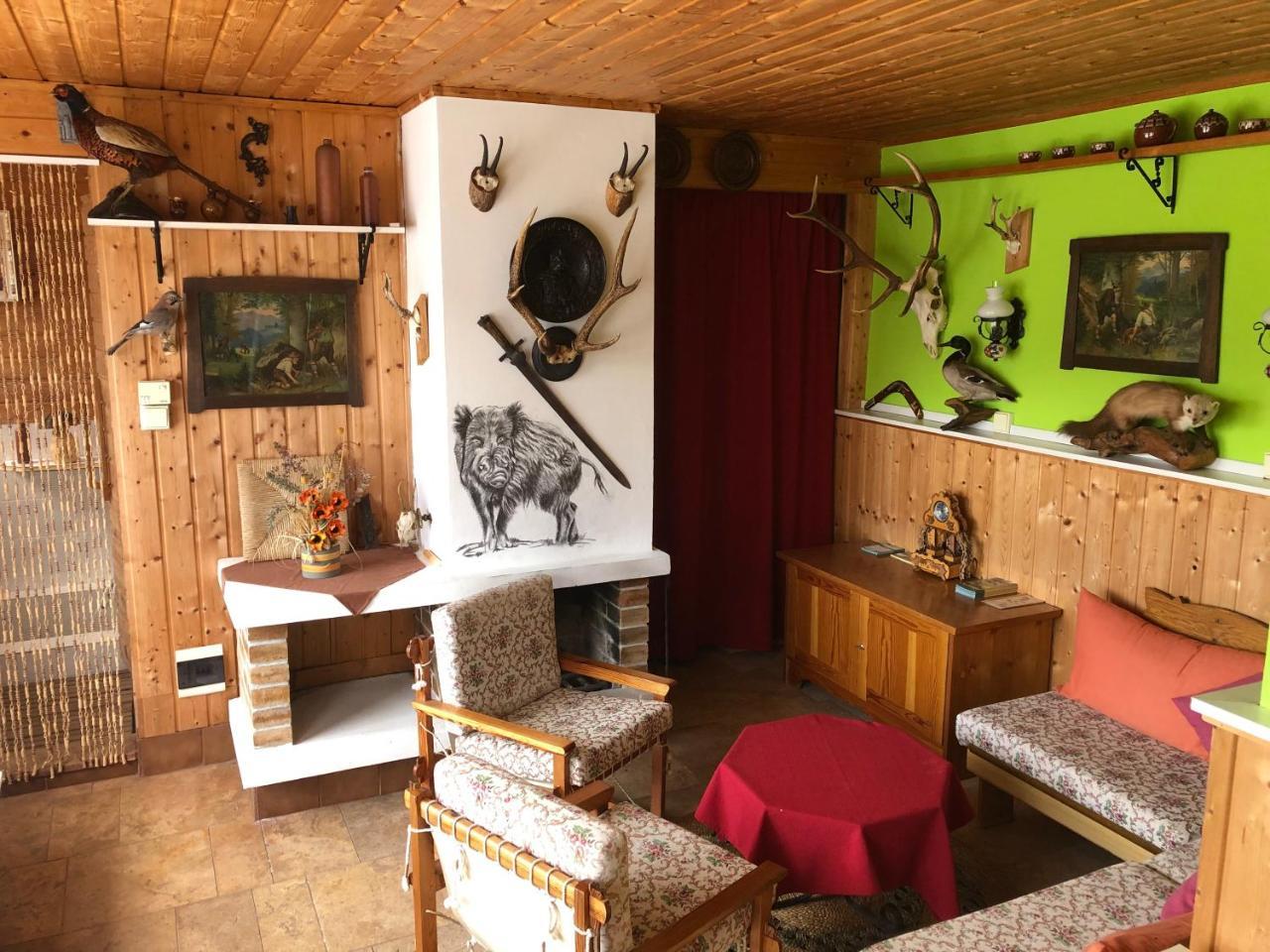 Chata Jezevec Hojsova Straz Exterior photo